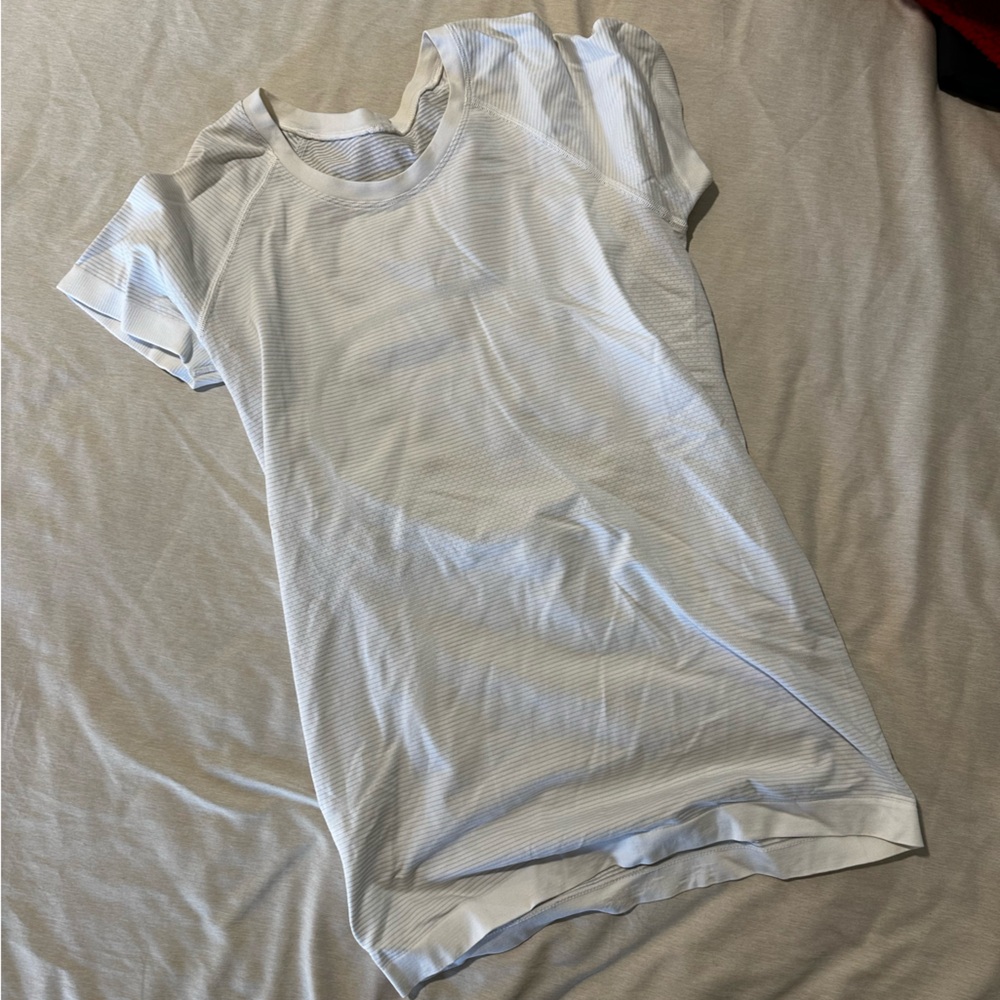 Lululemon Swiftly Tech Short Sleeve